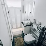 Cozy With Private Terrace شقة لوكسمبورغ