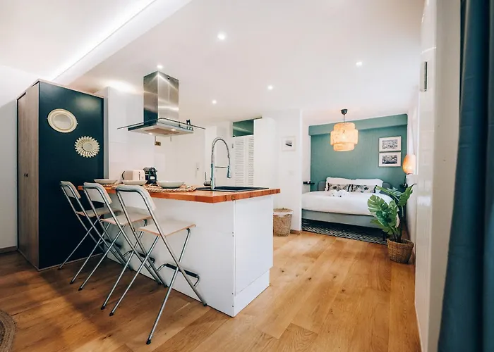 Daire Cozy With Private Terrace