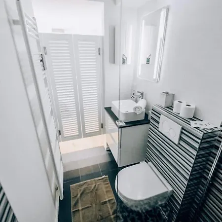 Cozy With Private Terrace شقة لوكسمبورغ