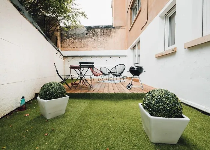 Daire Cozy With Private Terrace *